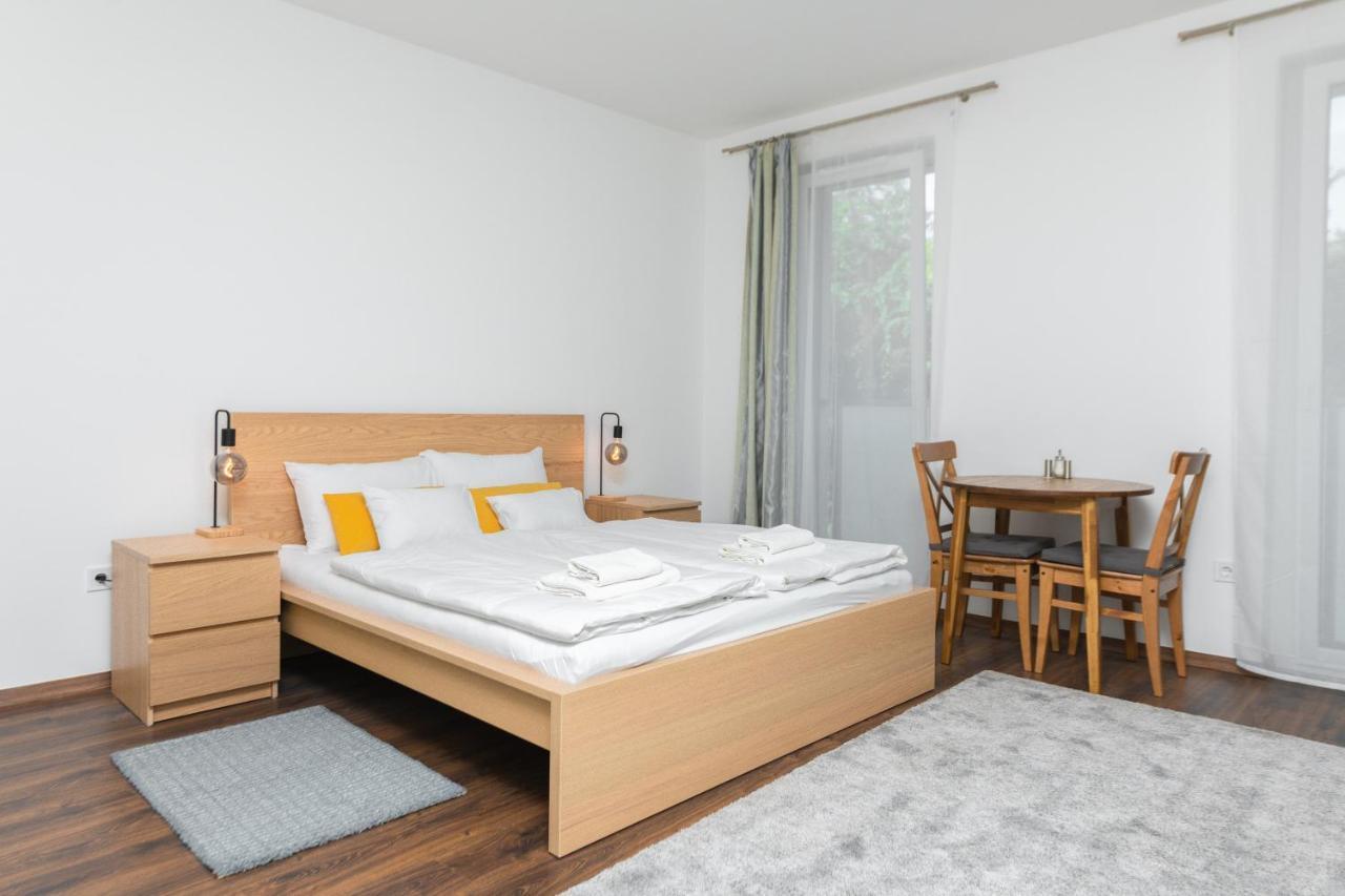 Westside Apartments By Urbanrent 부다페스트 외부 사진