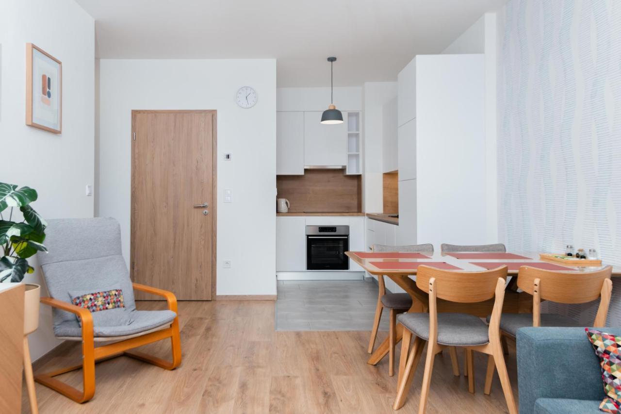 Westside Apartments By Urbanrent 부다페스트 외부 사진